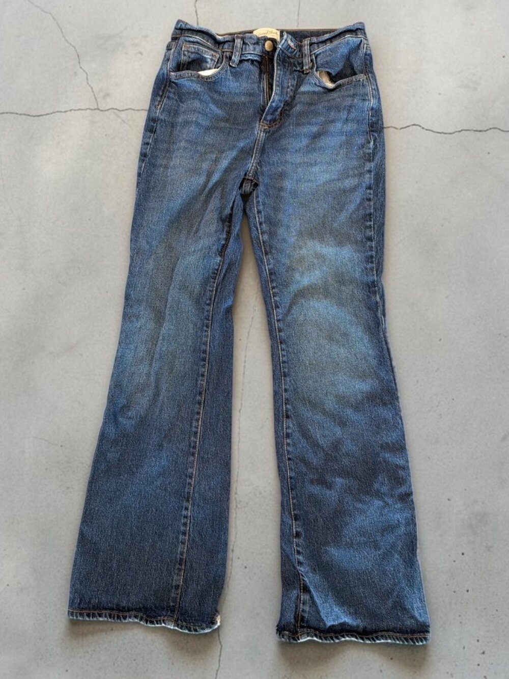 Universal Thread High Rise Flare Jeans Women Size 6 Stretch Denim